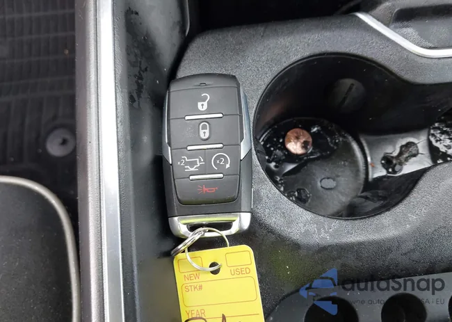 1C6SRFJT7NN128490: 44261885