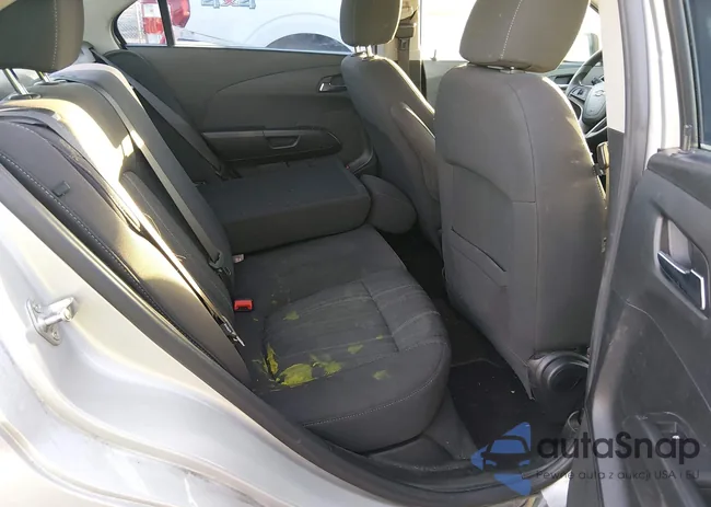 1G1JC5SBXE4235151: 44261917