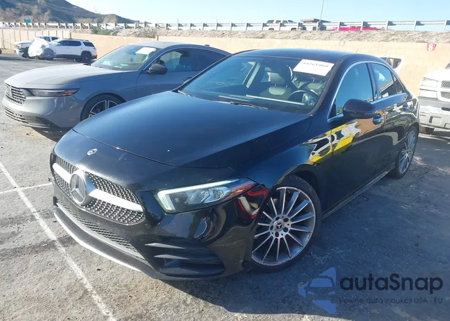 W1K3G4EB4NJ338762: 44261989