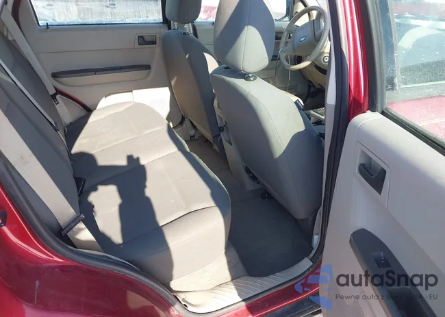 1FMCU02ZX8KB25693: 44262018