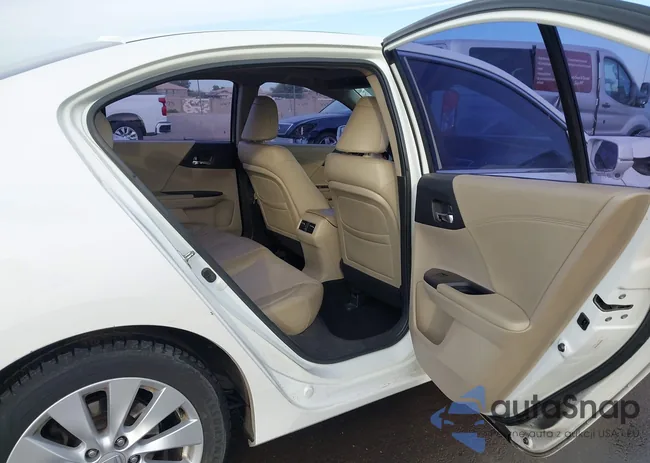 1HGCR2F82DA016911: 44263147