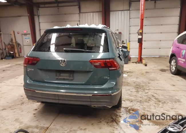 3VV3B7AX4LM045697: 44263278