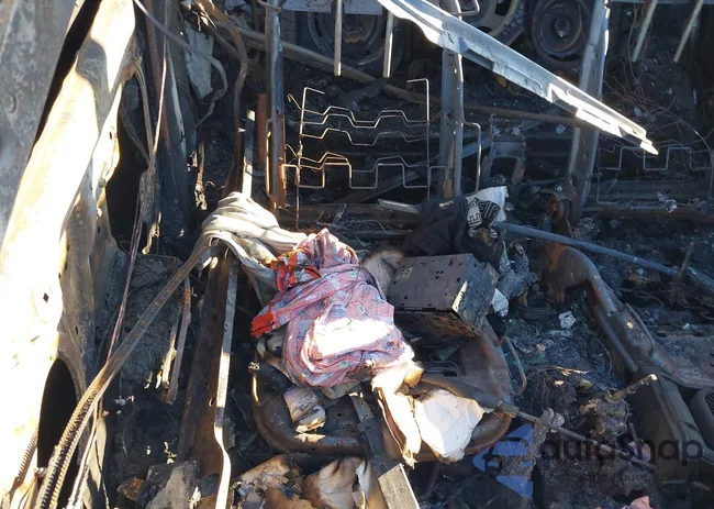 KMHTC6AD5EU209299: 44263380