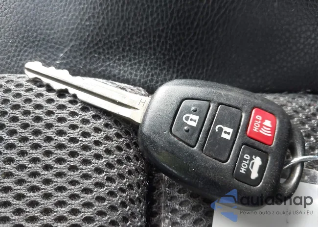 2T1BURHE2EC190642: 44263442