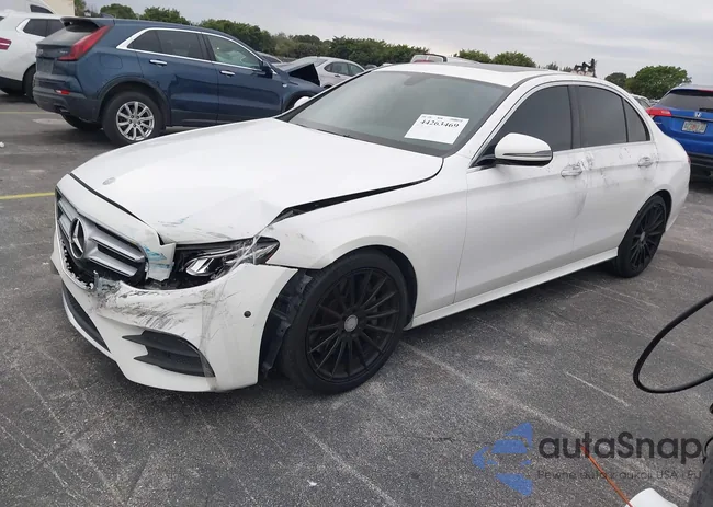 WDDZF4JB6HA042701: 44263469