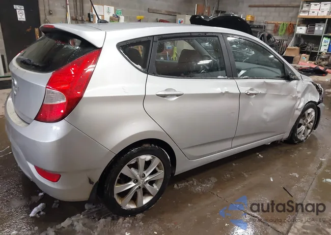 KMHCU5AE6CU033053: 44263595