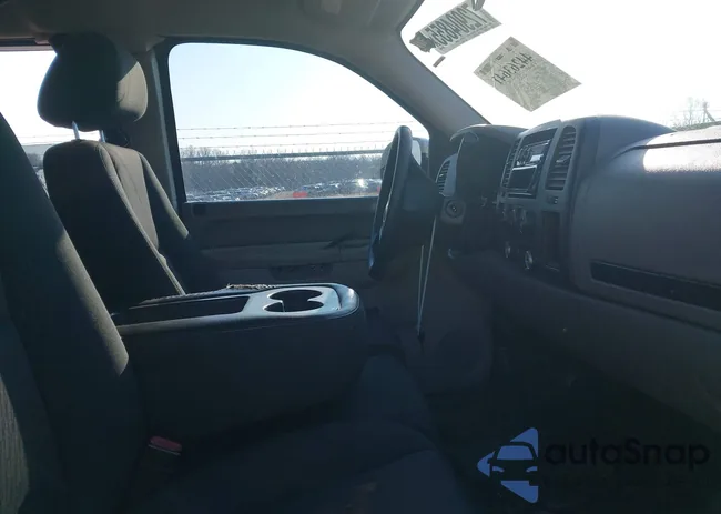 1GCRCPEA3CZ255590: 44263641