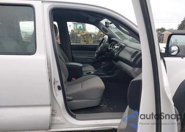 3TMKU4HN5CM032268: 44263696