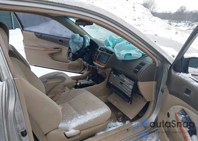 1HGEM22593L042007: 44262853