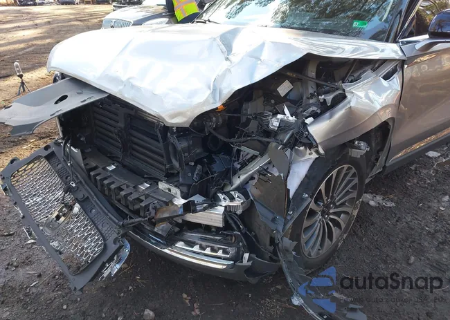 5LM5J7XC2MGL18459: 44262902