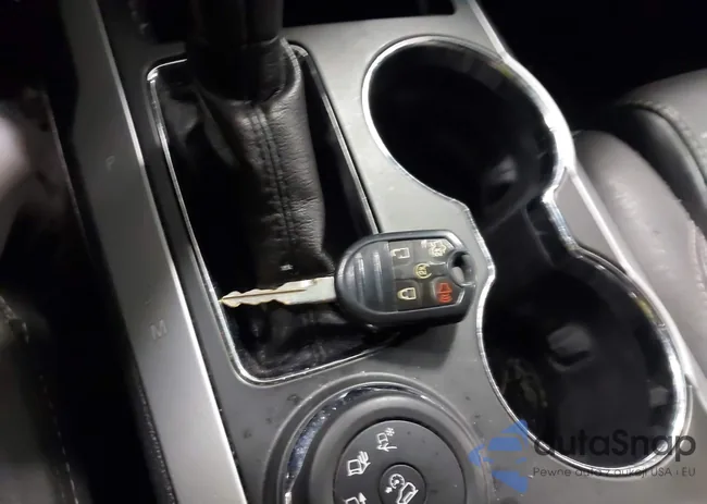 1FM5K8GT1FGC36991: 44263077