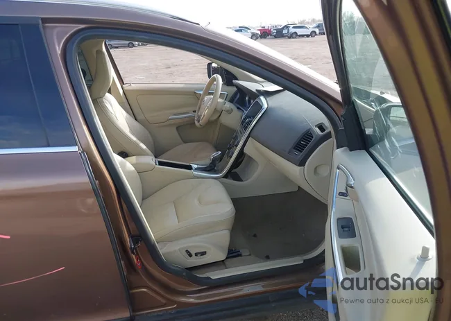 YV4952DL8D2409430: 44264265