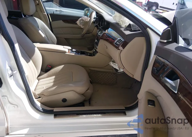 WDDLJ7DB1DA082065: 44264288