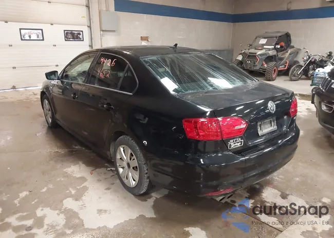 3VWLL7AJ3EM314912: 44264652