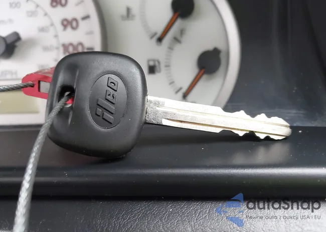 2T1BR32E45C470683: 44264718