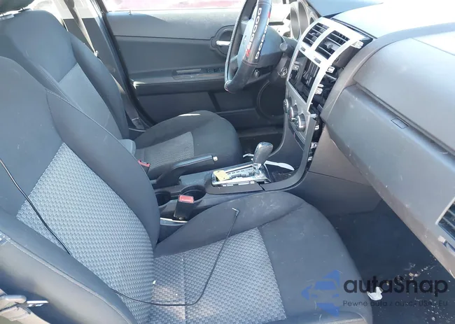 1B3LC46B59N505716: 44263737