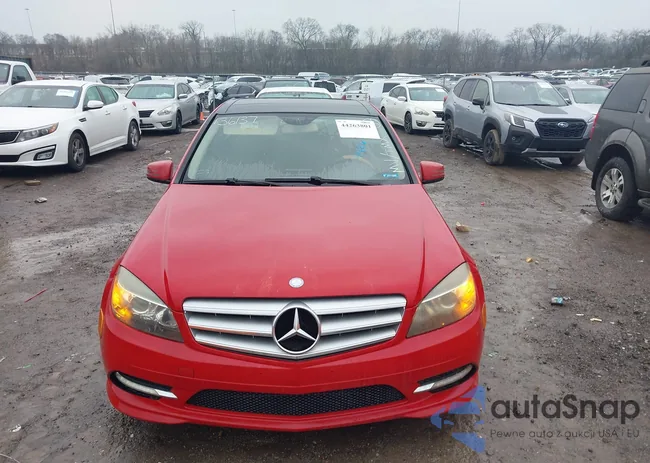 WDDGF5GB6BR136137: 44263801