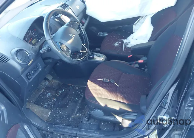 ML32FUFJ8RHF03195: 44263804