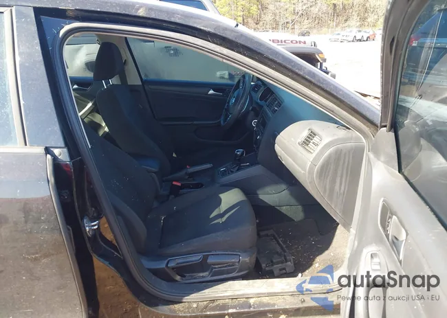 3VW2K7AJ9FM403951: 44263828