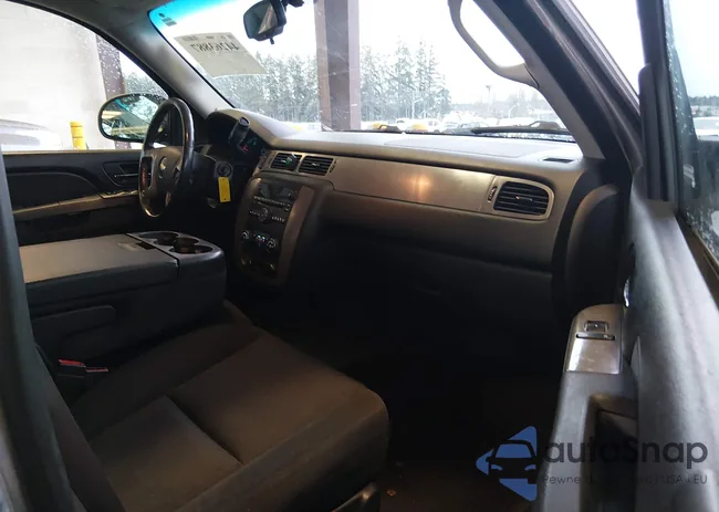 1GNSKAE05DR119849: 44263887