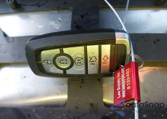 1FA6P8TH9M5140925: 44263920