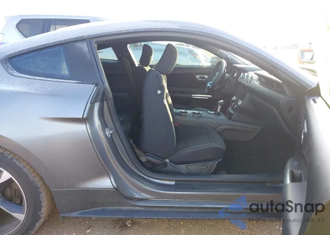 1FA6P8TH9M5140925: 44263920