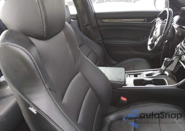 1HGCV1F35NA117792: 44264053