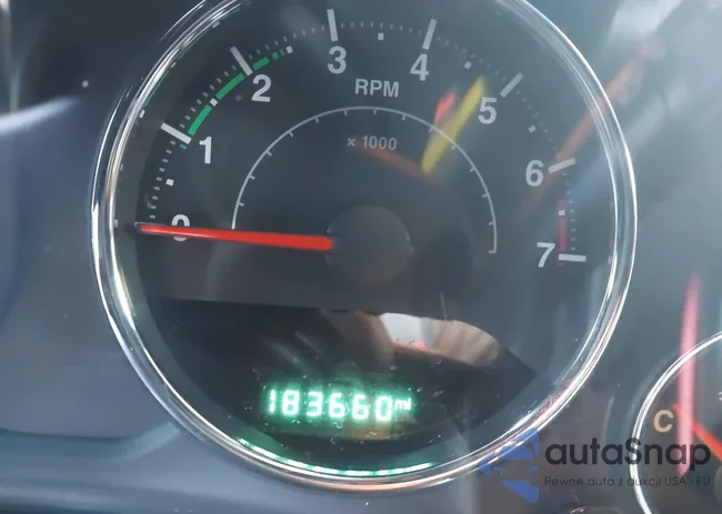 1C4BJWCG8JL806055: 44264059