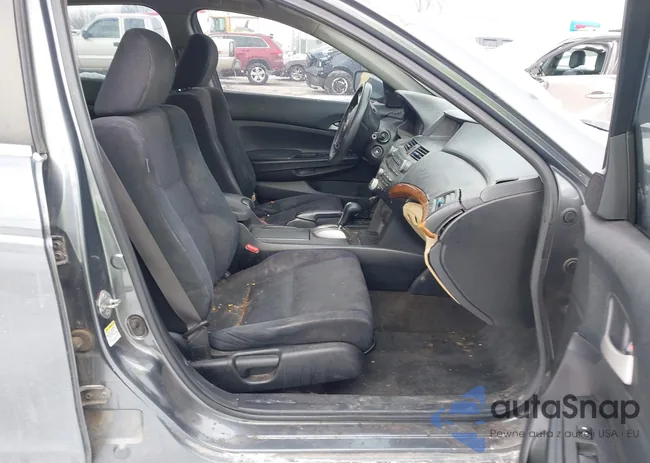 1HGCP2F36CA075310: 44264120