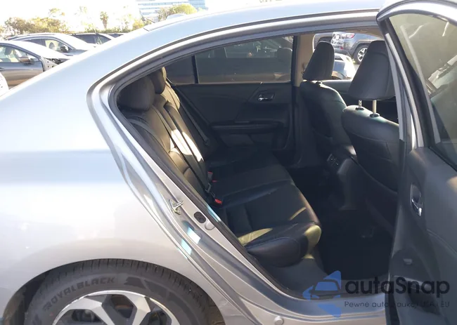 1HGCR2F85GA083068: 44265278