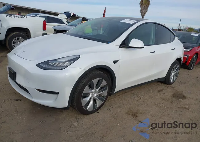 5YJYGAEE6MF284265: 44265520