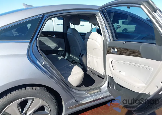 KMHE34L10GA009967: 44265577