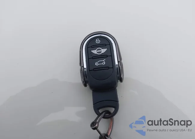 WMWXU3C5XG2D27581: 44265580