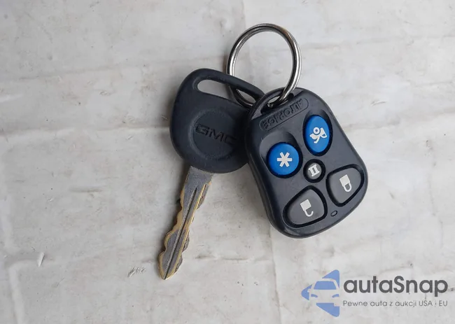 1GKEK63UX6J152103: 44265634