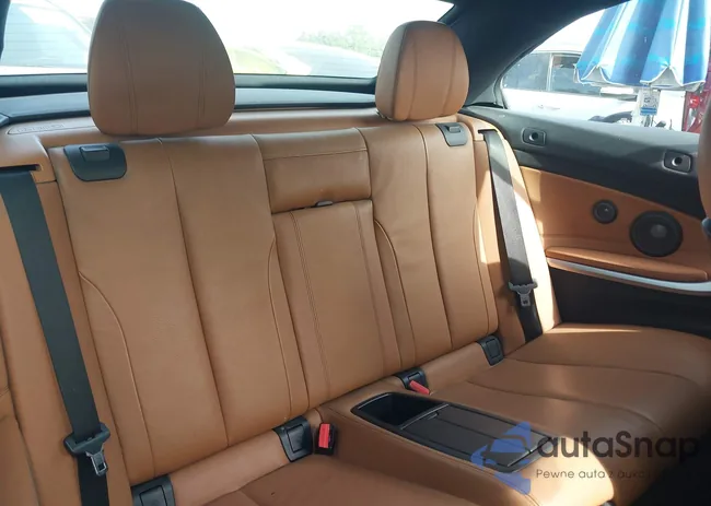 WBA4Z5C53JEE16334: 44265649