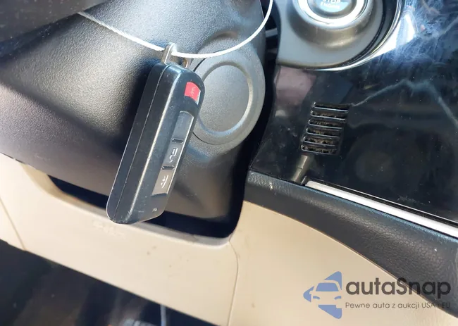 JA4AZ3A34EZ015764: 44264841