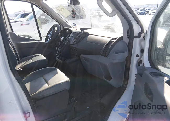 1FTYR2CM5HKA04080: 44264879