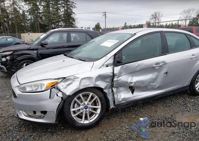 1FADP3F20FL262329: 44264932