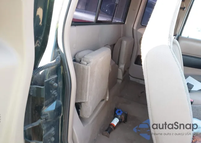 1FTYR44E02TA31482: 44264953