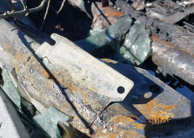 1C6SRFJT0NN371946: 44265096