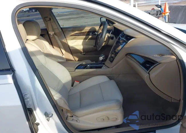 1G6AR5SX3F0134756: 44266336