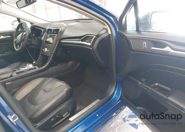 3FA6P0D93JR132093: 44266406