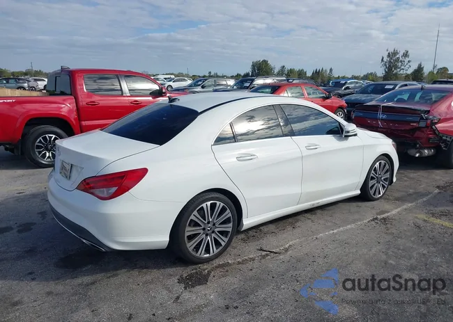 WDDSJ4EB6JN668936: 44266427