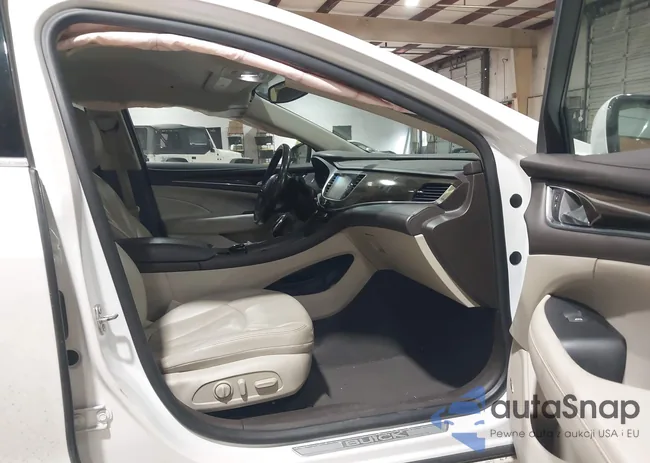 1G4ZP5SS5JU140291: 44266562