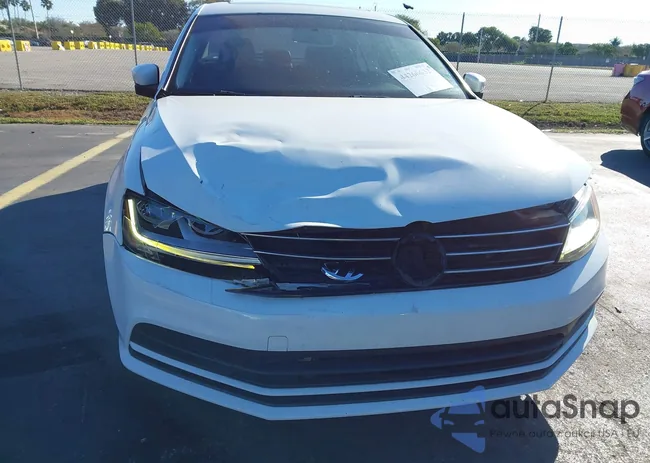 3VWDB7AJ5HM400377: 44266632