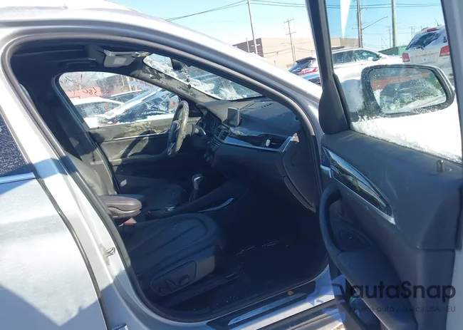 WBXHT3C32GP889583: 44266639