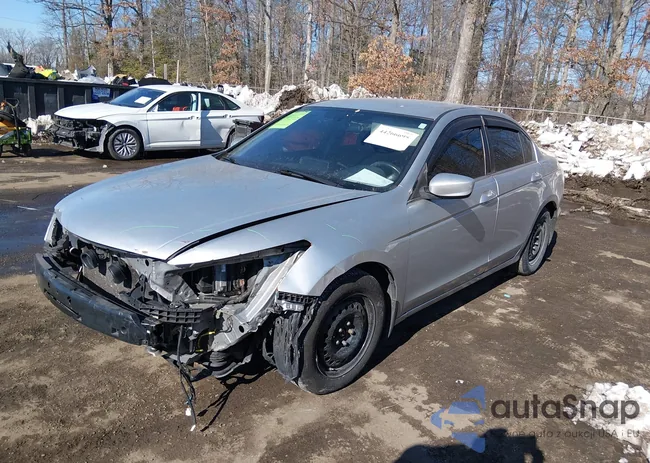 1HGCP2F38CA069282: 44266695