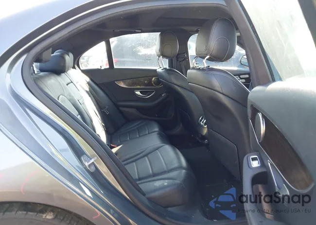 WDDWF4JBXJR333681: 44265844