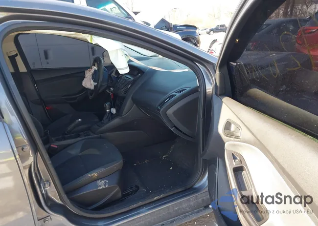 1FADP3E28DL144060: 44265867