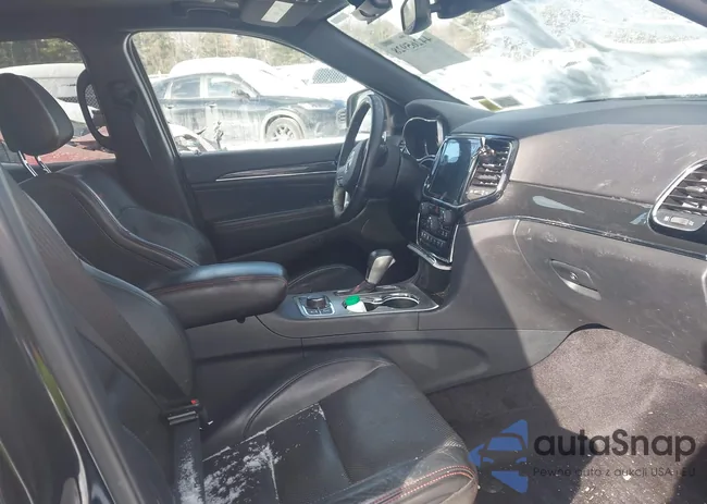 1C4RJFLG4KC584629: 44265928